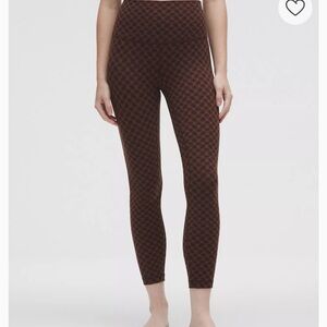 lululemon Align™ High-Rise Pant 25"
Jacquard Size 4 NWOT